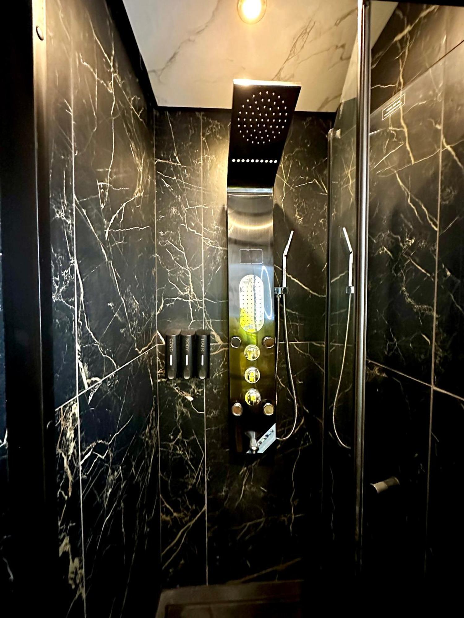 G Eighty Four Aparthotel Λονδίνο Εξωτερικό φωτογραφία
